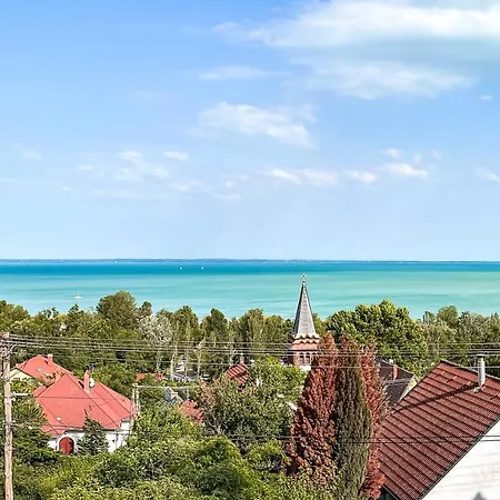 Belvarosi Haz Gyoenyoeru Panoramaval Dom wakacyjny *