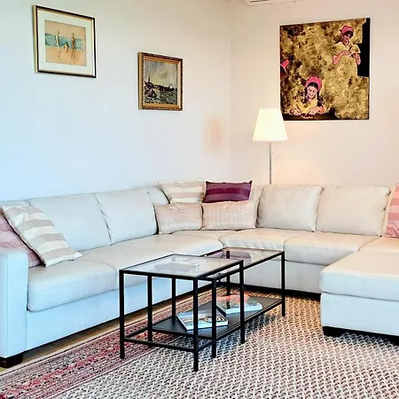 Belvarosi Haz Gyoenyoeru Panoramaval 펜션