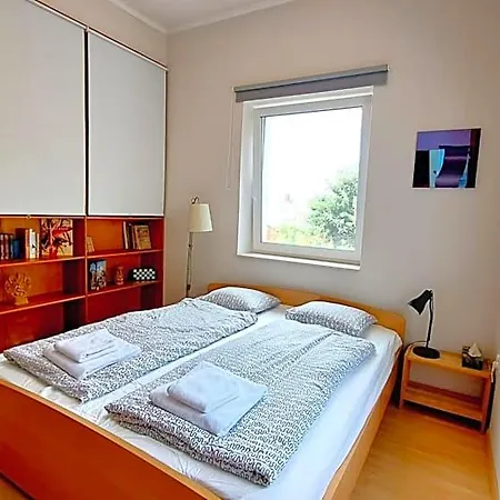 Belvarosi Haz Gyoenyoeru Panoramaval Semesterbostad *