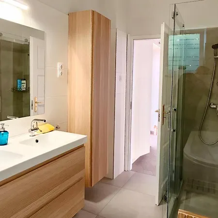 Nyaraló Belvárosi Ház Gyönyörű Panorámával *