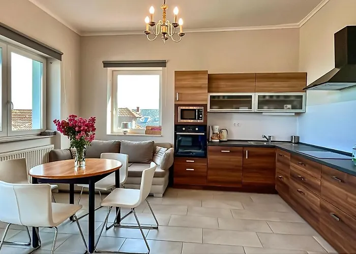 펜션 Belvarosi Haz Gyoenyoeru Panoramaval